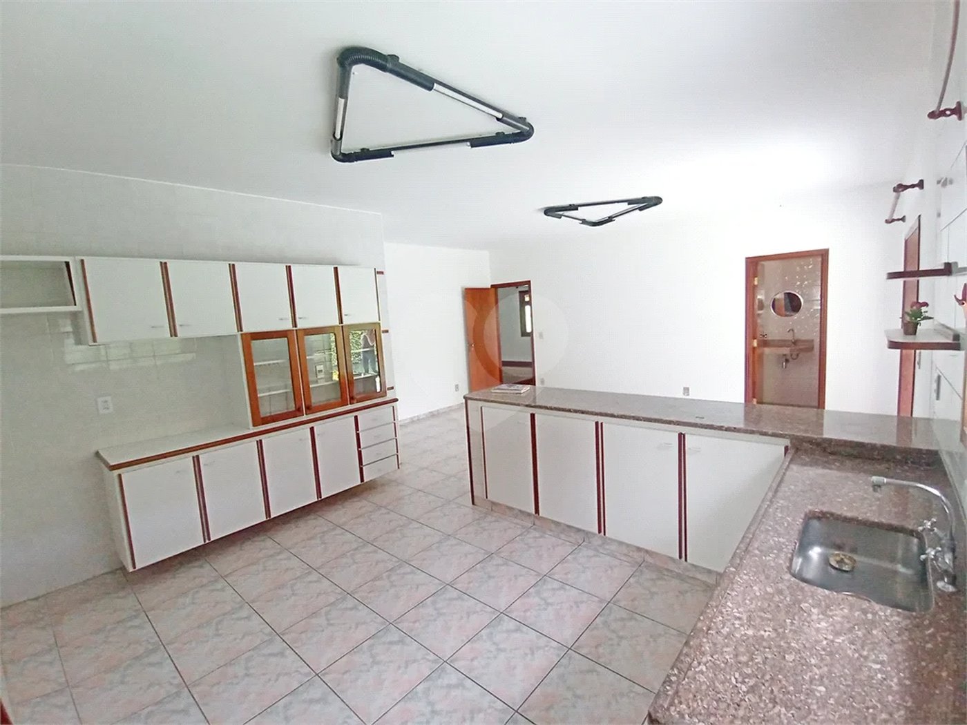 Casa a Venda no Condomínio Vista Alegre - Café em Vinhedo/SP