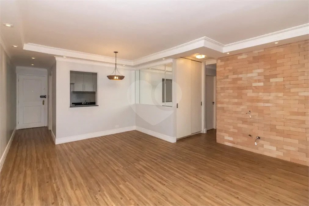 Apartamento para venda em Vila Uberabinha com 2 quartos, sendo 1 suíte, 79m²