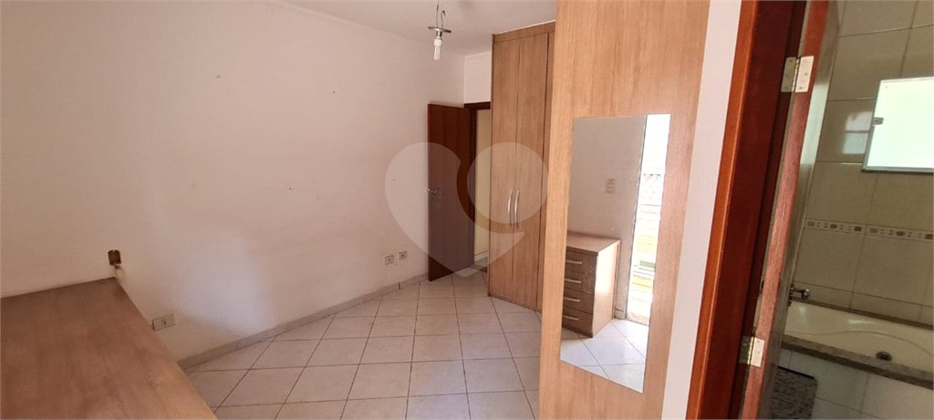 Sobrado a venda no Ipiranga de 220m² com 4 suítes e 2 vagas.Estuda permuta.