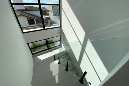 Casa à Venda no Condomínio Damha II
