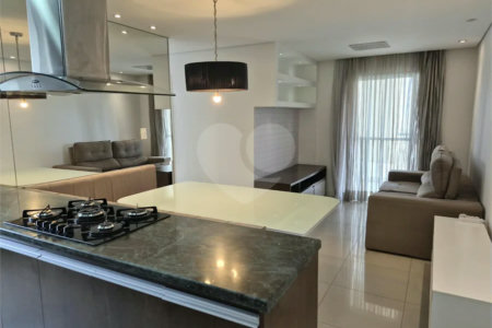 Oportunidade na Vila Leopoldina! Imóvel de 69m2, com 3 dorm., sendo 1 suíte, 2 banheiros, sala, cozinha e 2 vagas. Com ar condicionado em 2 dorm.