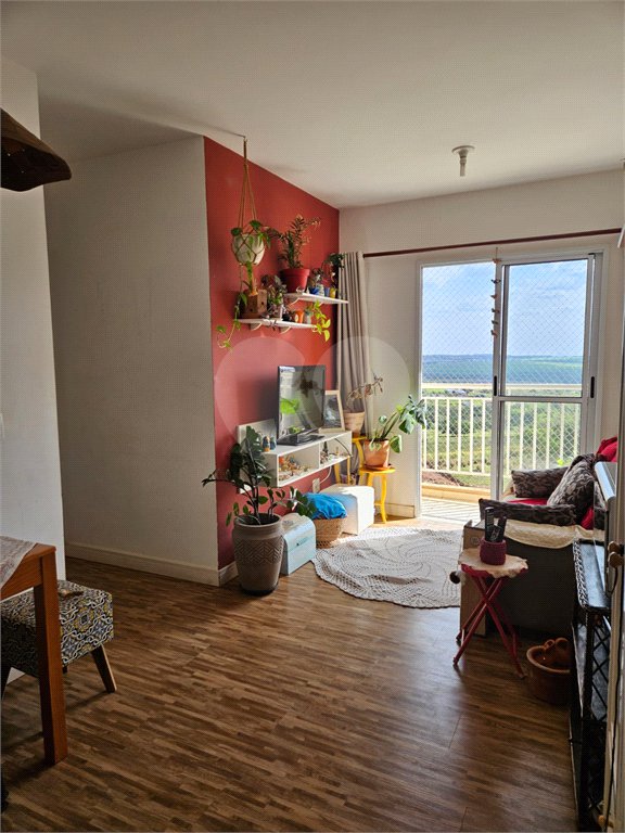 Vendo Apartamento no Condomínio Geen View