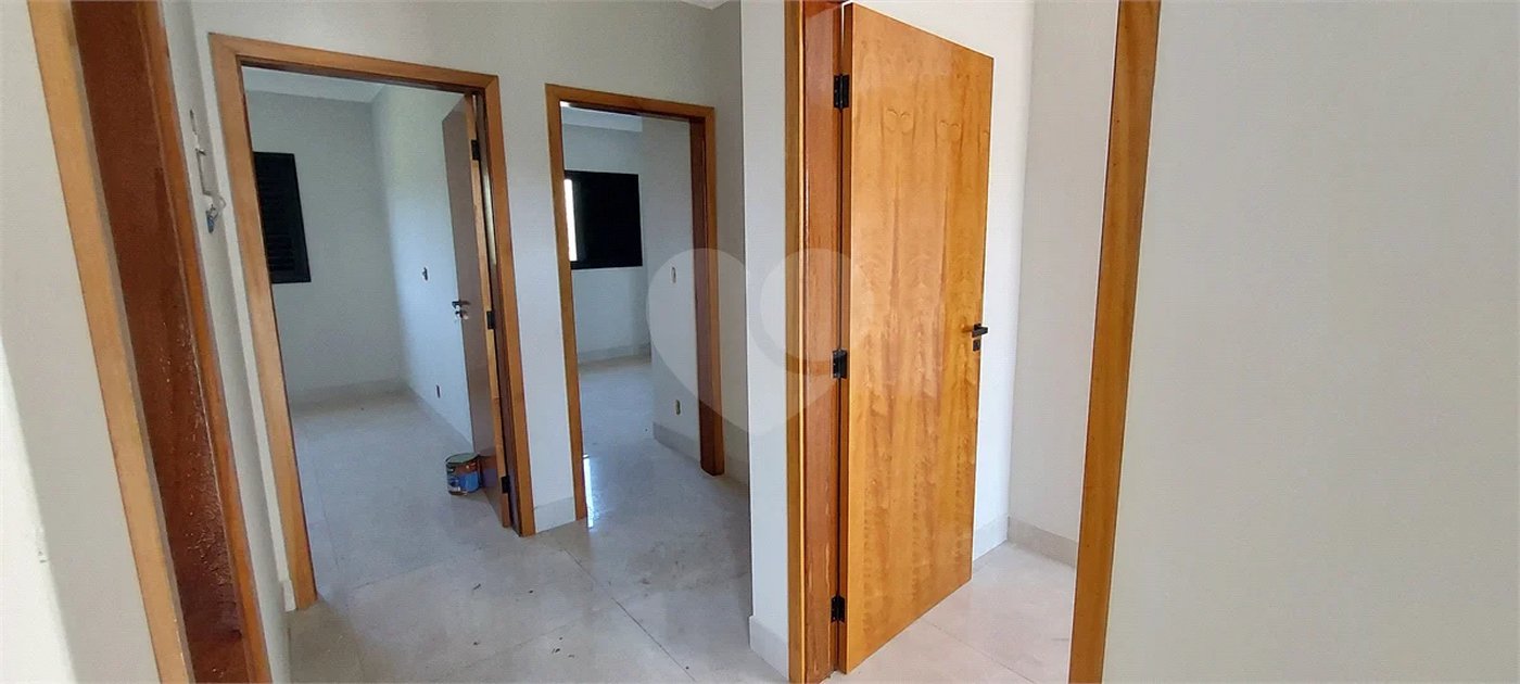 Casa à venda com 3 quartos, sendo 1 suíte,  no condomínio Residencial Mônaco, Piracicaba - SP