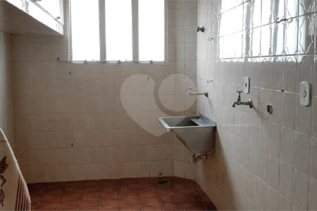 Apartamento no Condomínio Torello Dinucci