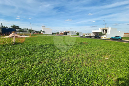Loteamento no Recanto do Sabias á venda