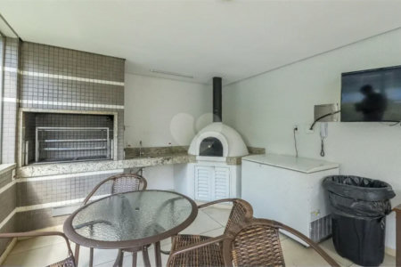 Apartamento à venda com 3 quartos, sendo 1 suíte, em Parque Reboucas, São Paulo, SP