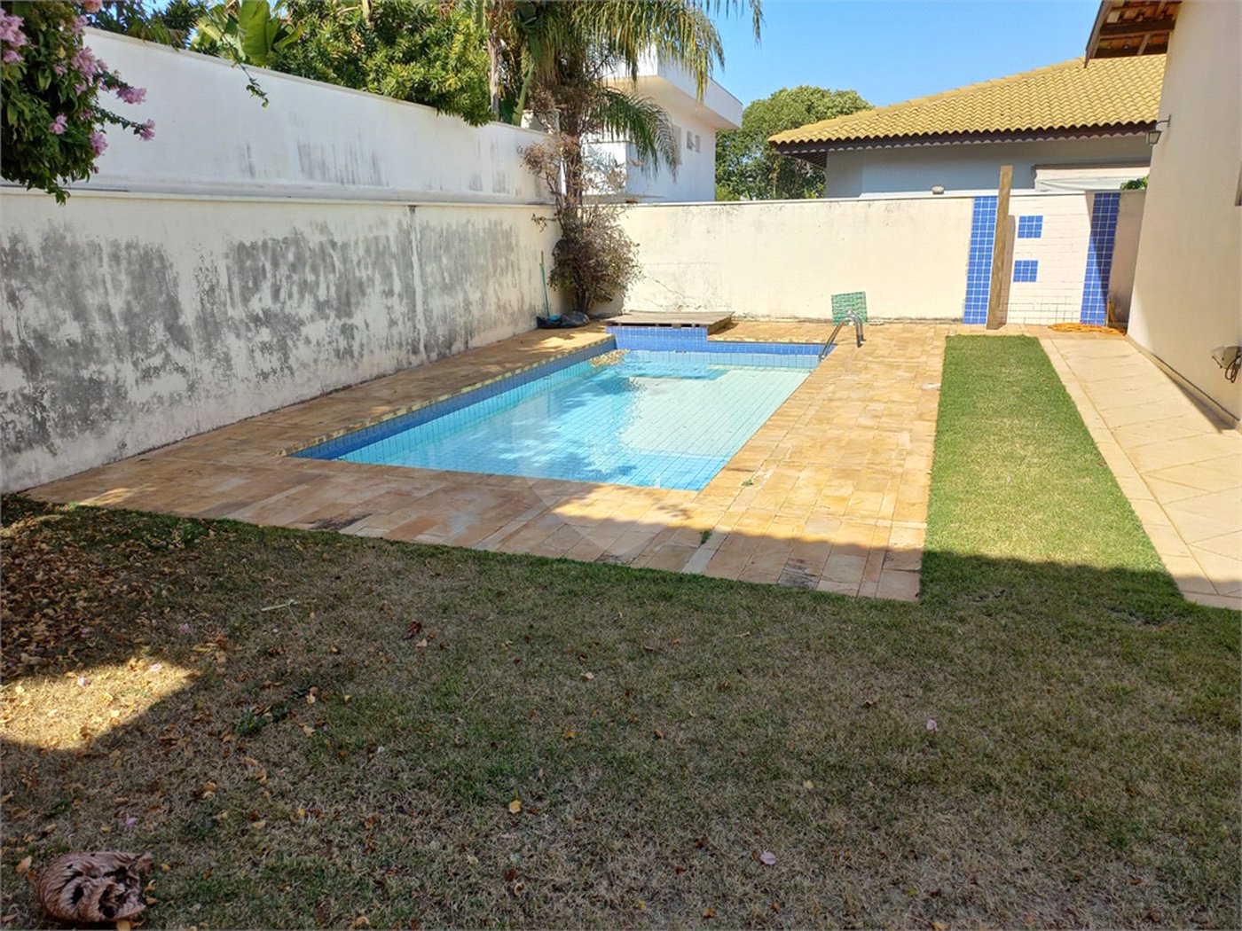 Casa Térrea no Condomínio Damha I,