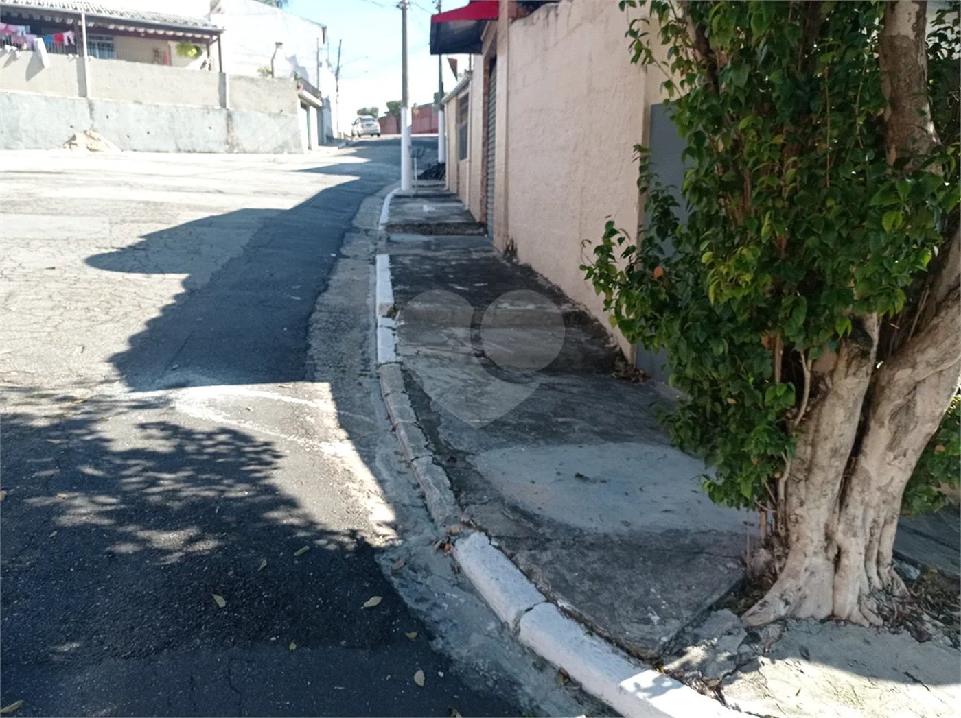 Atenção Investidores imovel com tres casas somando renda de 3mil mensal