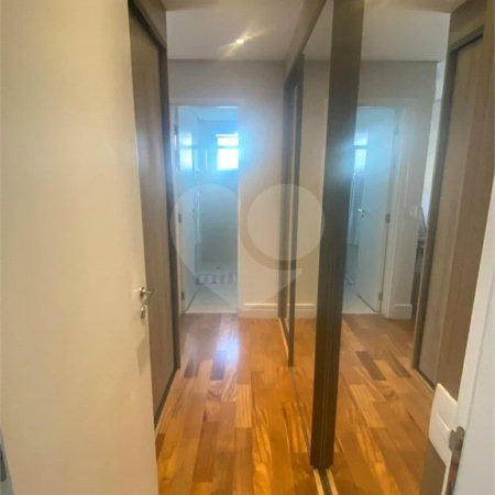 Apartamento à Venda na Mooca com 122 m² sendo 3 Suítes com Varanda Gourmet com 2 Vagas Aceita Permuta