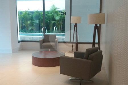 Excelente studio à venda, 45 m², novo, apresentando armários planejados, ar-condicionado e lazer total