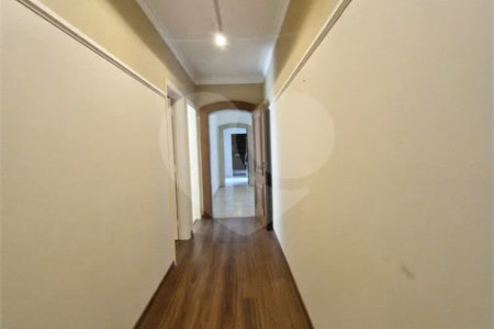 Casa à venda ou para alugar com 4 suítes em Alto da Boa Vista, São Paulo, SP