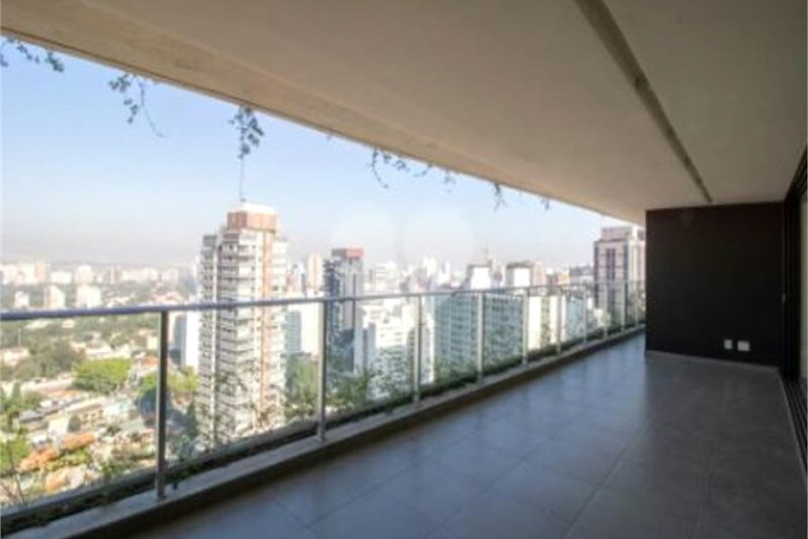 3 suítes no Jardins