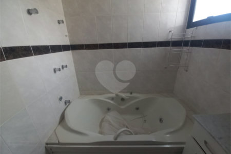 Apartamento para venda ou locação no Ed. Alexandre Previero