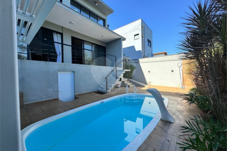LINDA CASA À VENDA EM CONDOMÍNIO — INDAIATUBA/SP