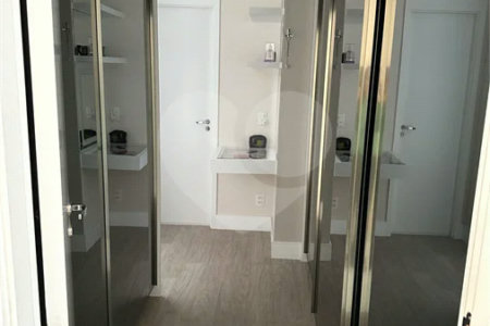 Apartamento de alto padrão com 108 m², 3 dormitórios, 1 suíte, varanda gourmet, planejados, lazer completo e próximo ao Metrô Alto do Ipiranga.