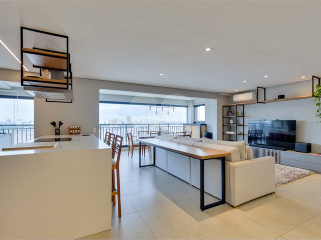 Apartamento à venda com 2 suítes em Santo Amaro, São Paulo, SP