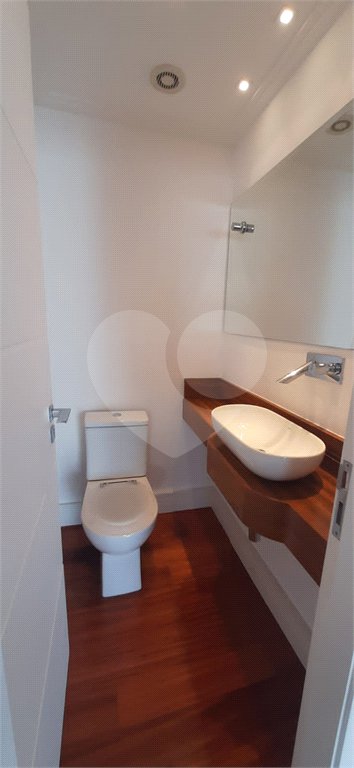 Apartamento Alto Padrão de 176m² na Aclimação — São Paulo/SP