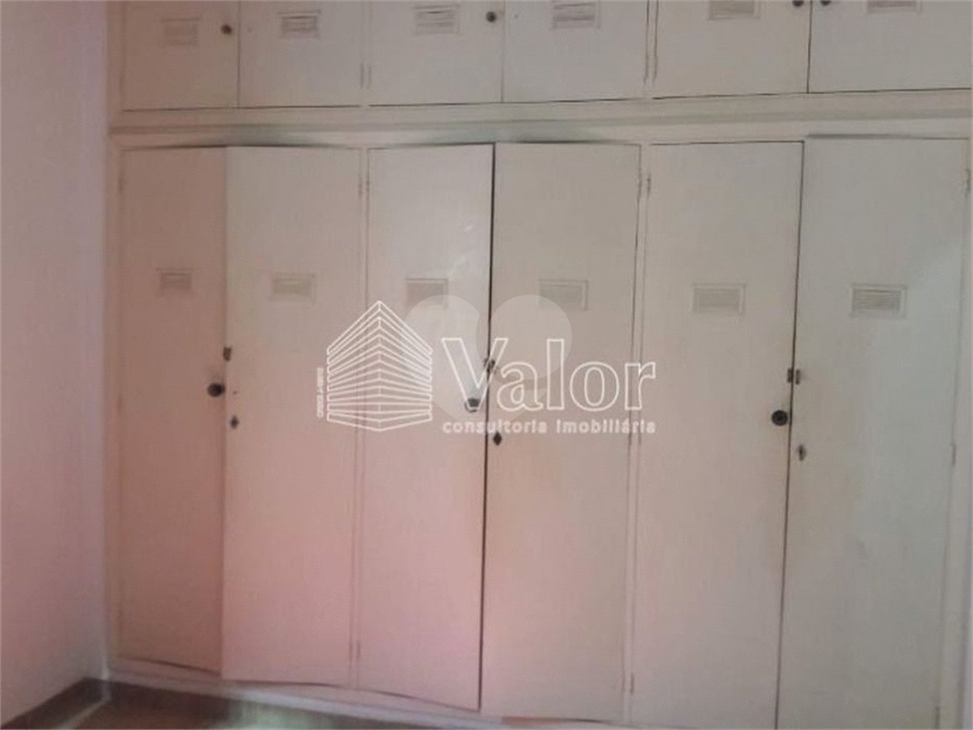 Casa Residencial Vila Faria á venda.