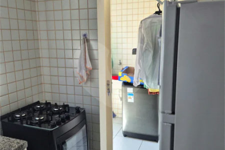 Casa em condomínio à venda em Valinhos no Residencial Santa Elisa com possibilidade de permuta por apartamento