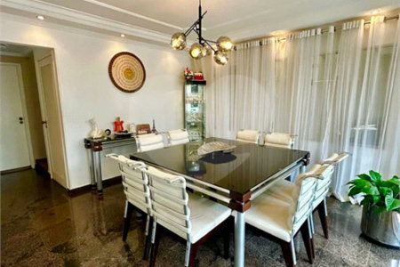 Casa de Alto Padrão à Venda no Parque dos Pássaros – 350 m²