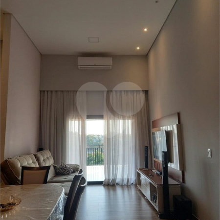 Sobrado à venda com 5 quartos, sendo 3 suítes, em Residencial Jatobás, Louveira, SP