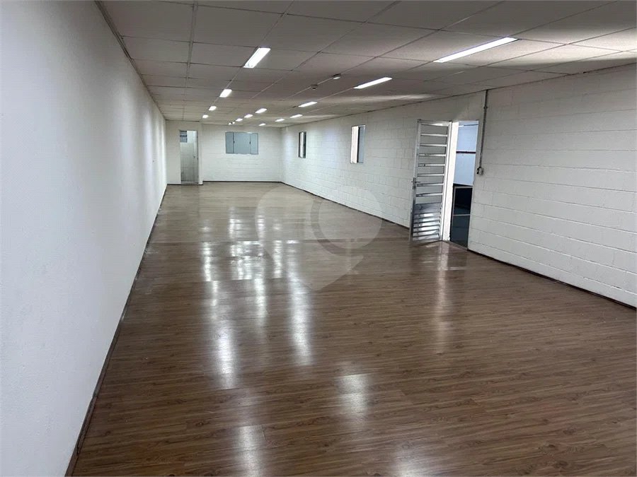 Casa para alugar no condomínio Igarapé, São Paulo - SP