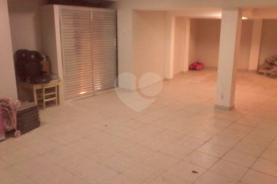 CASA TÉRREA ASSOBRADADA A VENDA NO TREMEMBÉ - 4 DORMS (2 SUÍTES), CHURRASQUEIRA E 4 VAGAS DE GARAGEM