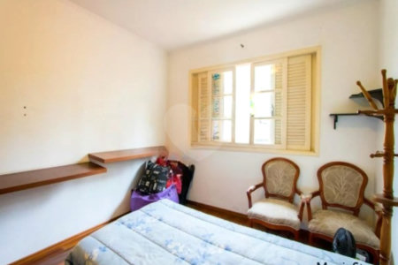 Casa com 360m² , 3 dormitórios , sendo 1 suíte , 4 vagas , disponível para venda ou locação , no centro de Santo André.