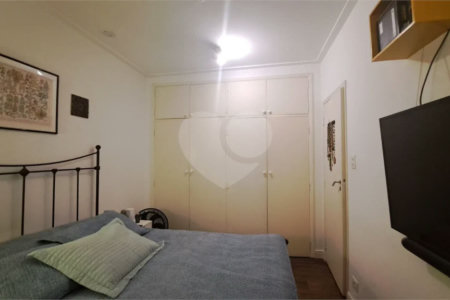 OPORTUNIDADE!! APTO FORA DE ROTA - PRÓXIMA A INGREJA DE MOEMA!!
