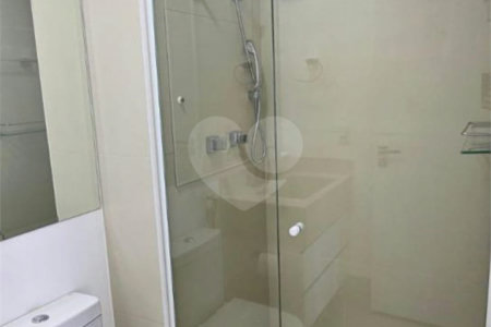 Apartamento no Itaim Bibi de 45m2 com 1 dorm, 1 banheiro, 1vaga. Estuda permuta. Viva a um passo dos melhores shoppings, hospitais, escolas e rodovias principais com 1 dorm, 1 banheiro, 1 vaga. Estuda permuta