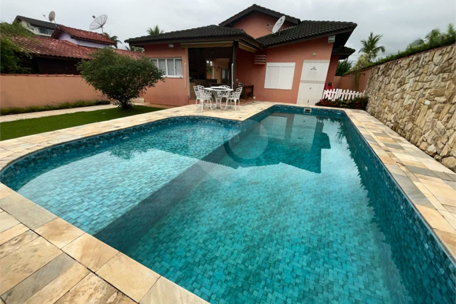Casa à venda com 6 quartos, sendo 3 suítes, em Morada da Praia, Bertioga, SP