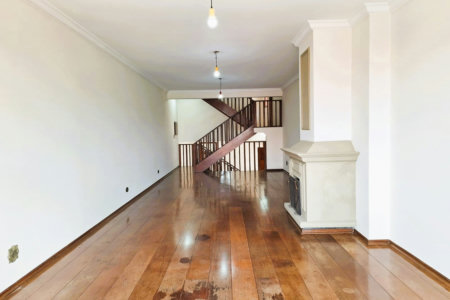 Casa à venda com 4 suítes, sendo 1 suíte externa, no Jardim Bonfiglioli, São Paulo - SP