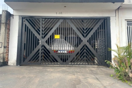 Sobrado para venda no Jardim Hikare.