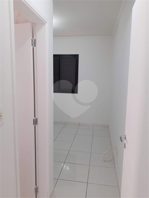 Apartamento no Condomínio Residencial Hadad.