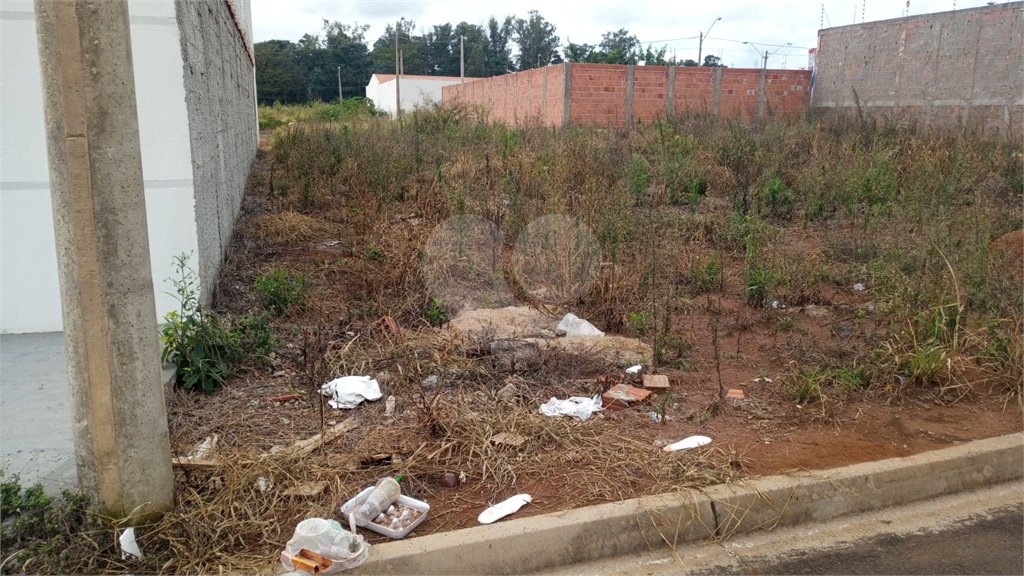 Lote no Jardim do Bosque, aceita financiamento ou aquisição de terreno e construção .