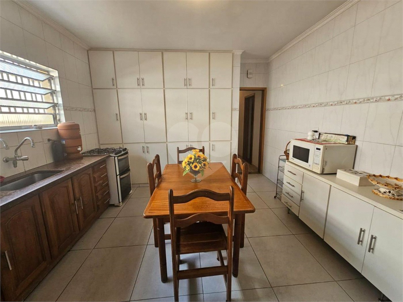 Casa Térrea na Vila Formosa de 233m2 com 3 dorms, 1 suíte, 3 banheiros e 4 vagas. Estuda permuta.