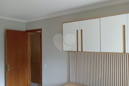 Apartamento à venda no Jabaquara com 2 quartos e 1 vaga