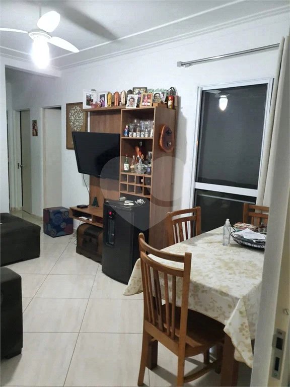 Apartamento condomínio Engenho Resende
