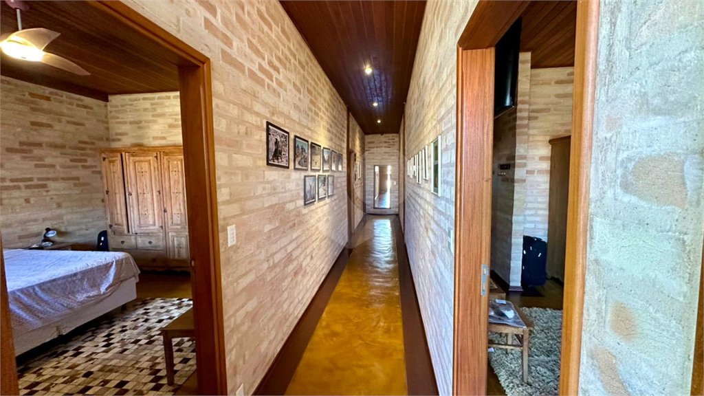 Casa para venda no Condomínio Vivenda do Broa.