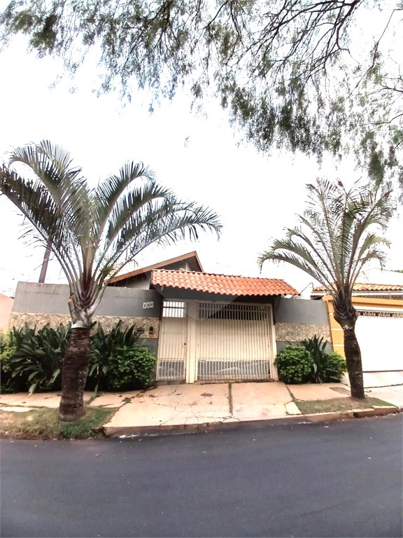 Casa à venda no Jardim Munique