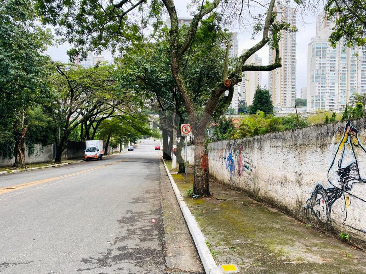 Terreno em Campo Belo