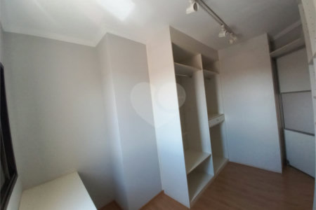 Duplex no Edifício Acapulco.