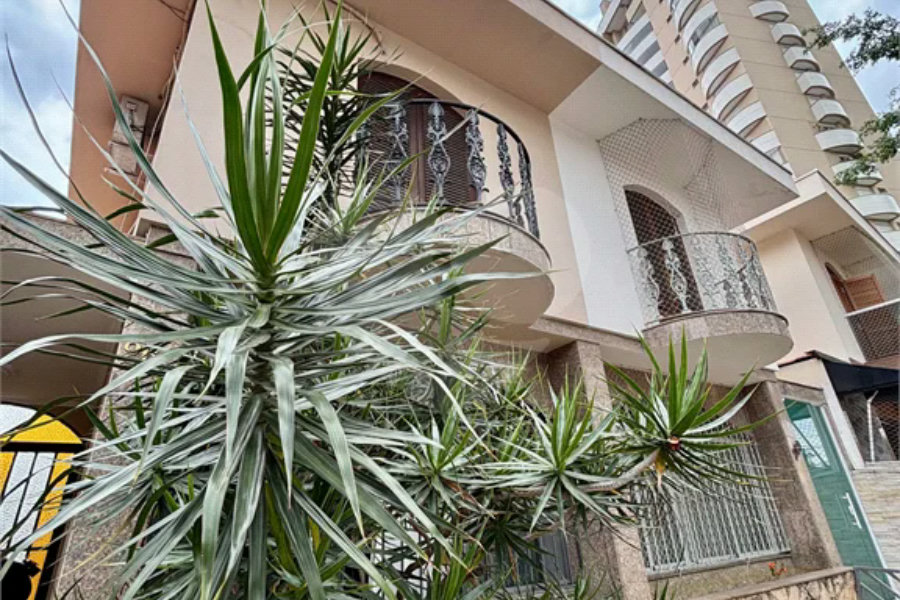 Sobrado com 3 dormitórios,1 suite, Quintal gourmet, 4 vagas à Venda no bairro Parada Inglesa em São Paulo.