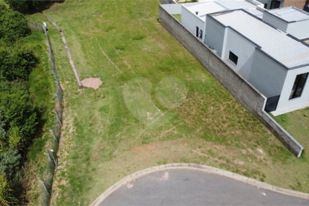 Terreno a venda no condominio Santa Isabel