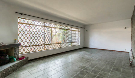 Casa à venda com 4 quartos, sendo 1 suíte,  em Indianópolis, São Paulo, SP