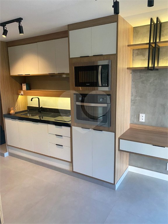 Studio em Cerqueira César com 27m² – 1 Suíte e 1 Vaga