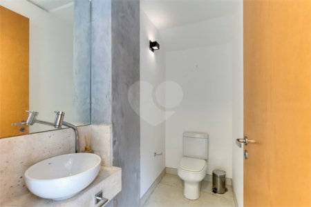 Casa de vila com 2 quartos á venda no Alto da Boa Vista, São Paulo - SP