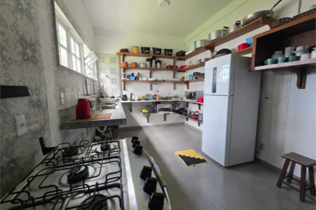 Pousada à Venda na Marina, Búzios – 14 Suítes com Potencial de Ampliação