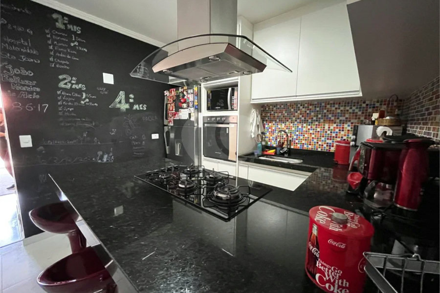 Casa à venda com 2 quartos no condomínio Cond Vitória, São Paulo - SP