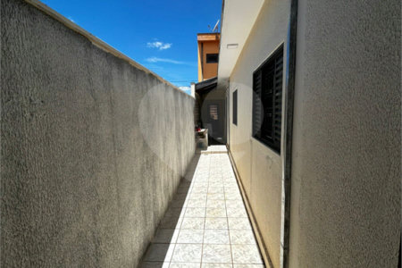 Casa à venda com 3 quartos, sendo 1 suíte, em Vila Boa Vista, São Carlos - SP